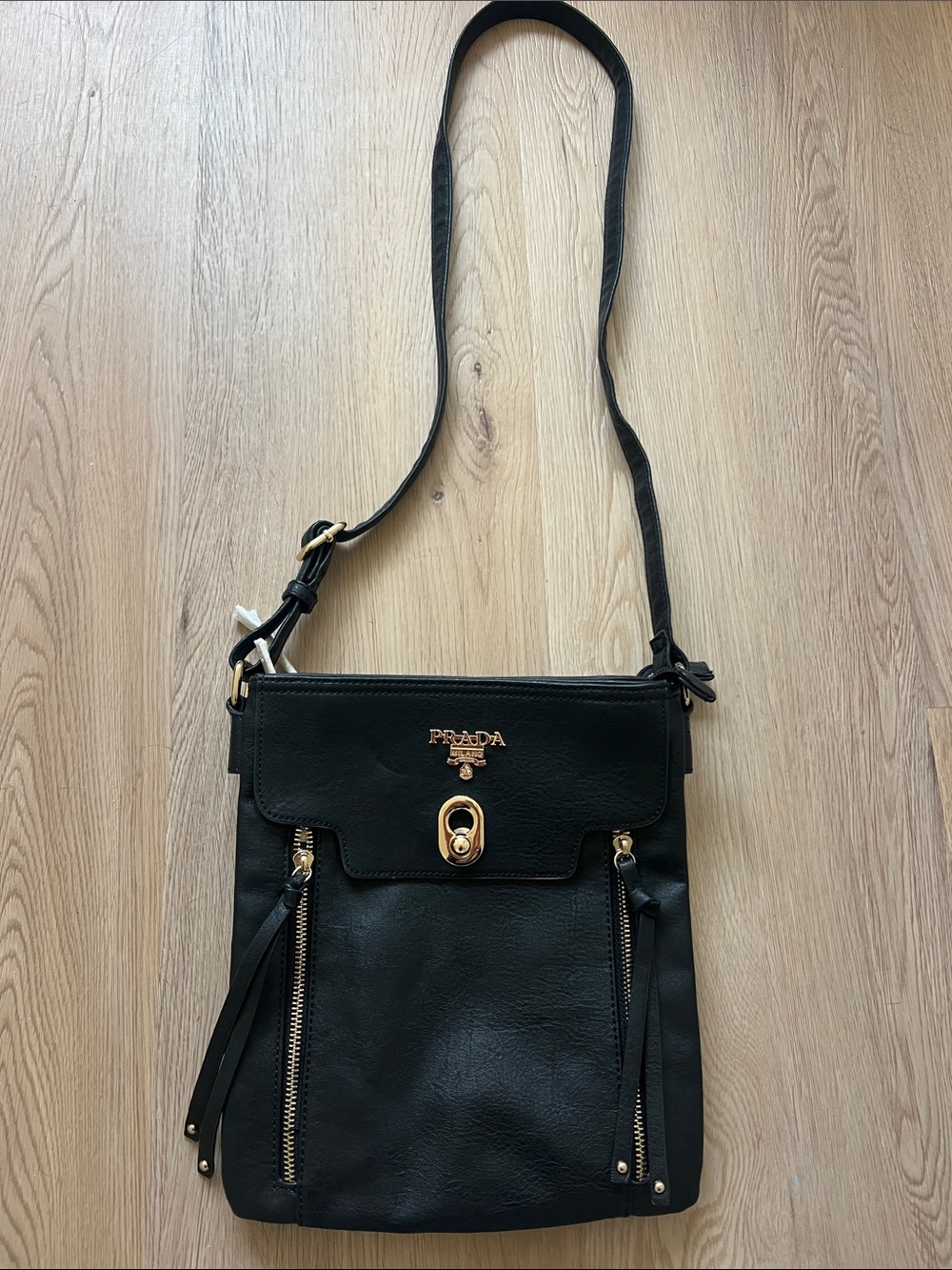 Logo Black Leather Crossbody Zipper Handbag with Gold Hardware